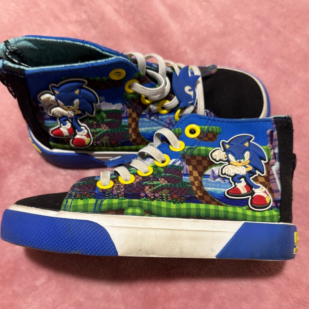 Sonic shoes